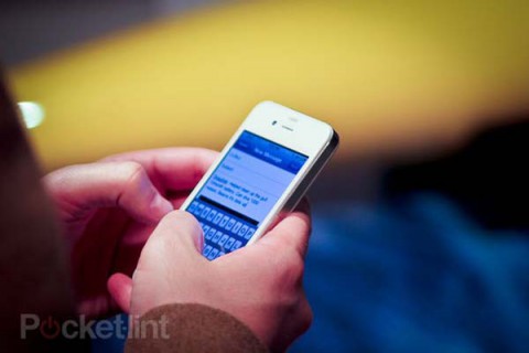 Почему до сих пор нет белых iPhone 4?